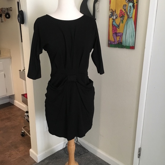 Black dress - Picture 4 of 5